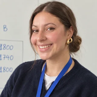 Isidora Benito, Miss Isi
